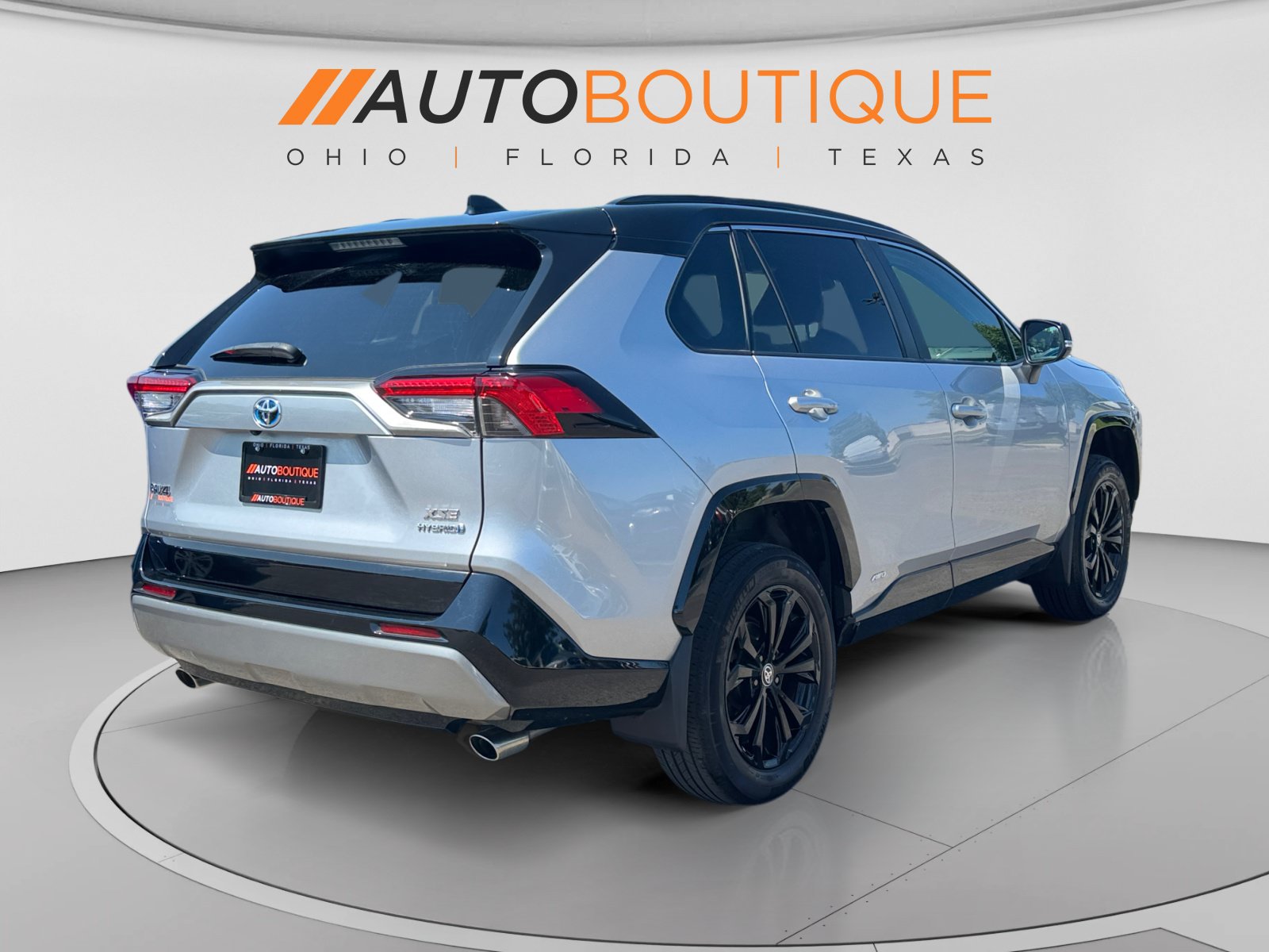 Used 2022 Toyota RAV4 XSE w/ XSE Grade Weather Package AWD/4WD image 5