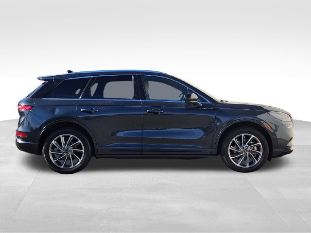 Certified 2022 Lincoln Corsair Grand Touring w/ Towing Package AWD/4WD image 10