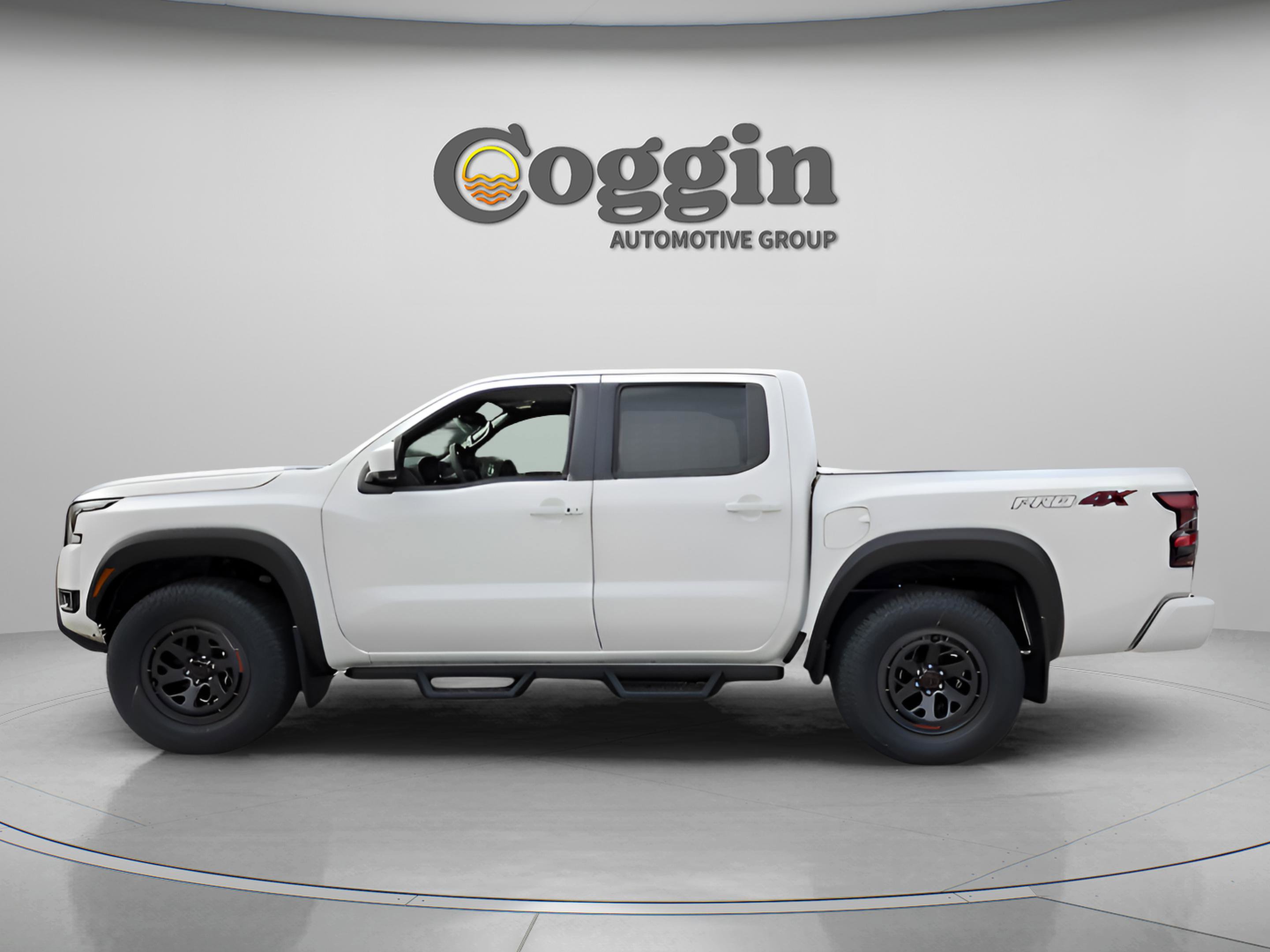 New 2026 Nissan Frontier PRO-4X w/ Pro-4x Convenience Package AWD/4WD image 3