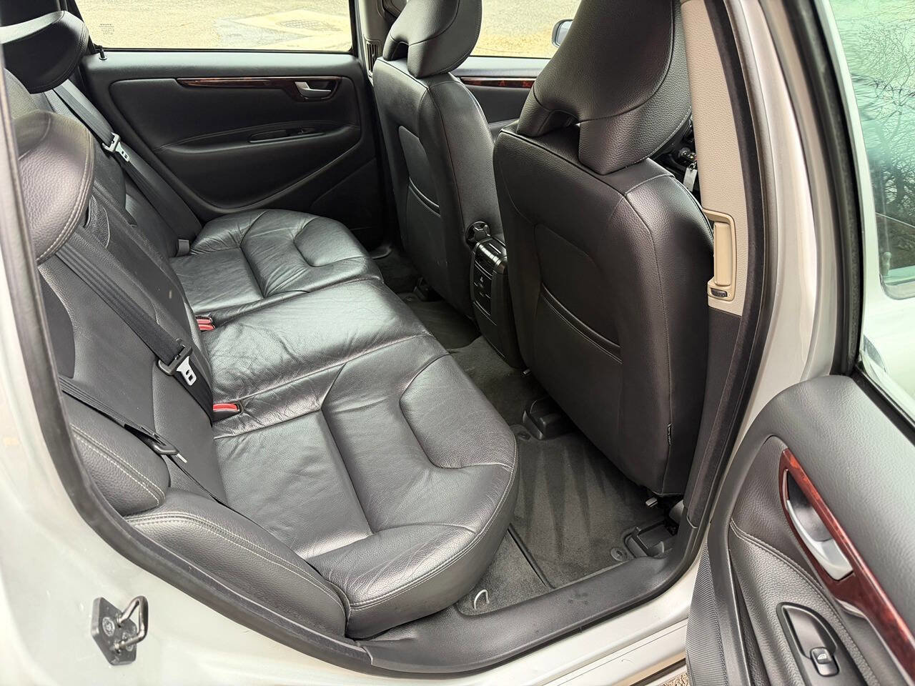 Used 2006 Volvo V70 2.5T image 24