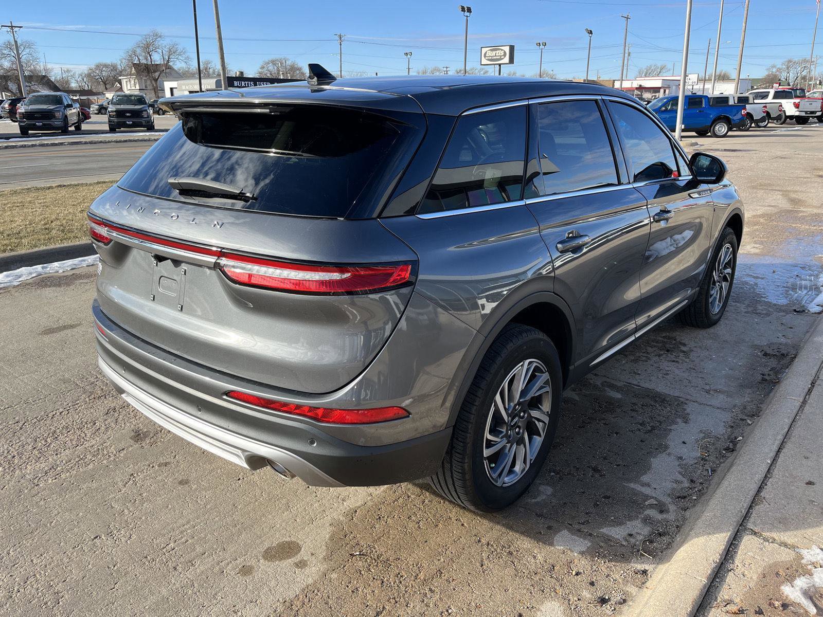 Used 2024 Lincoln Corsair FWD image 6