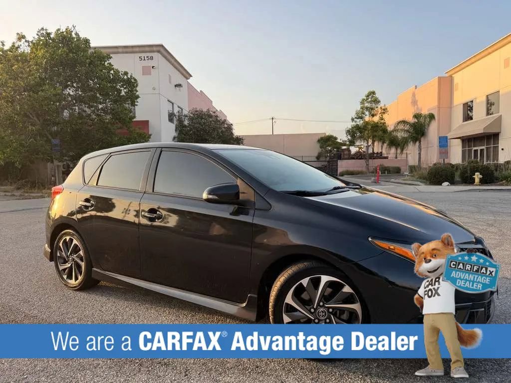 Used 2018 Toyota Corolla iM w/ All-Weather Mat Package FWD image 3