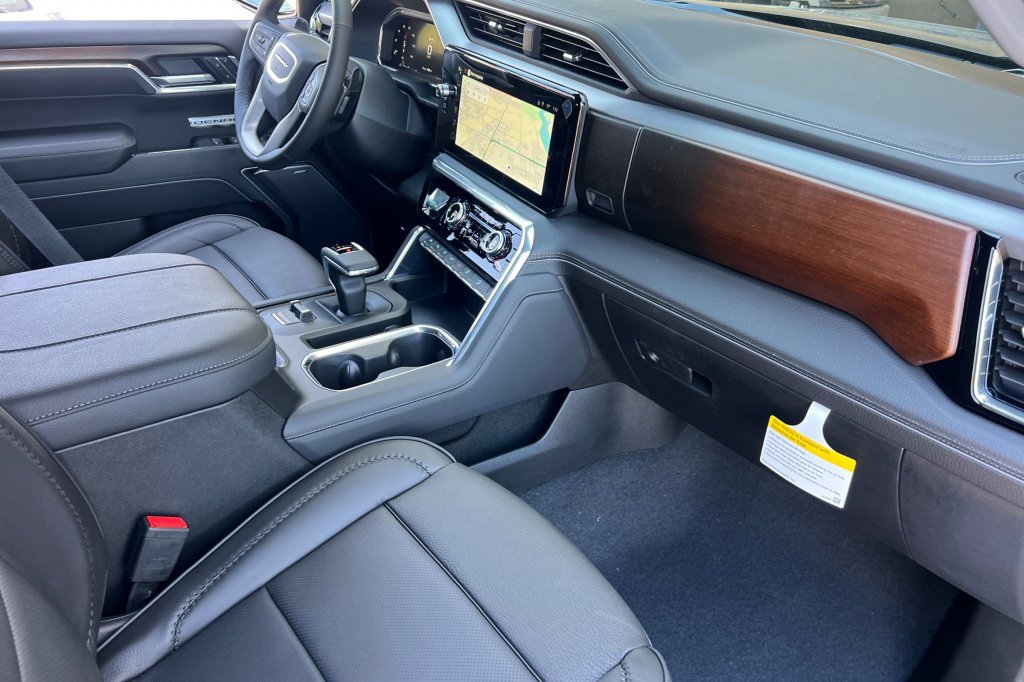 New 2026 GMC Sierra 1500 Denali w/ Technology Package image 12