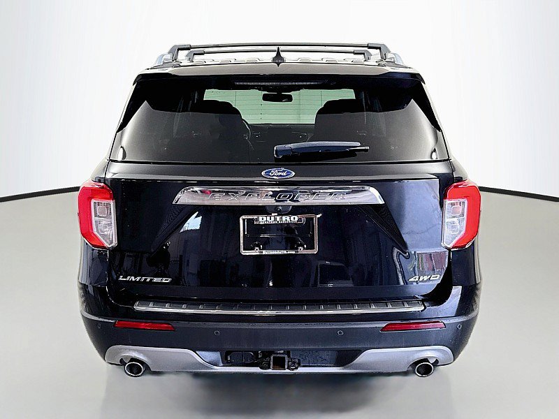 Used 2021 Ford Explorer Limited w/ Equipment Group 301A AWD/4WD image 6