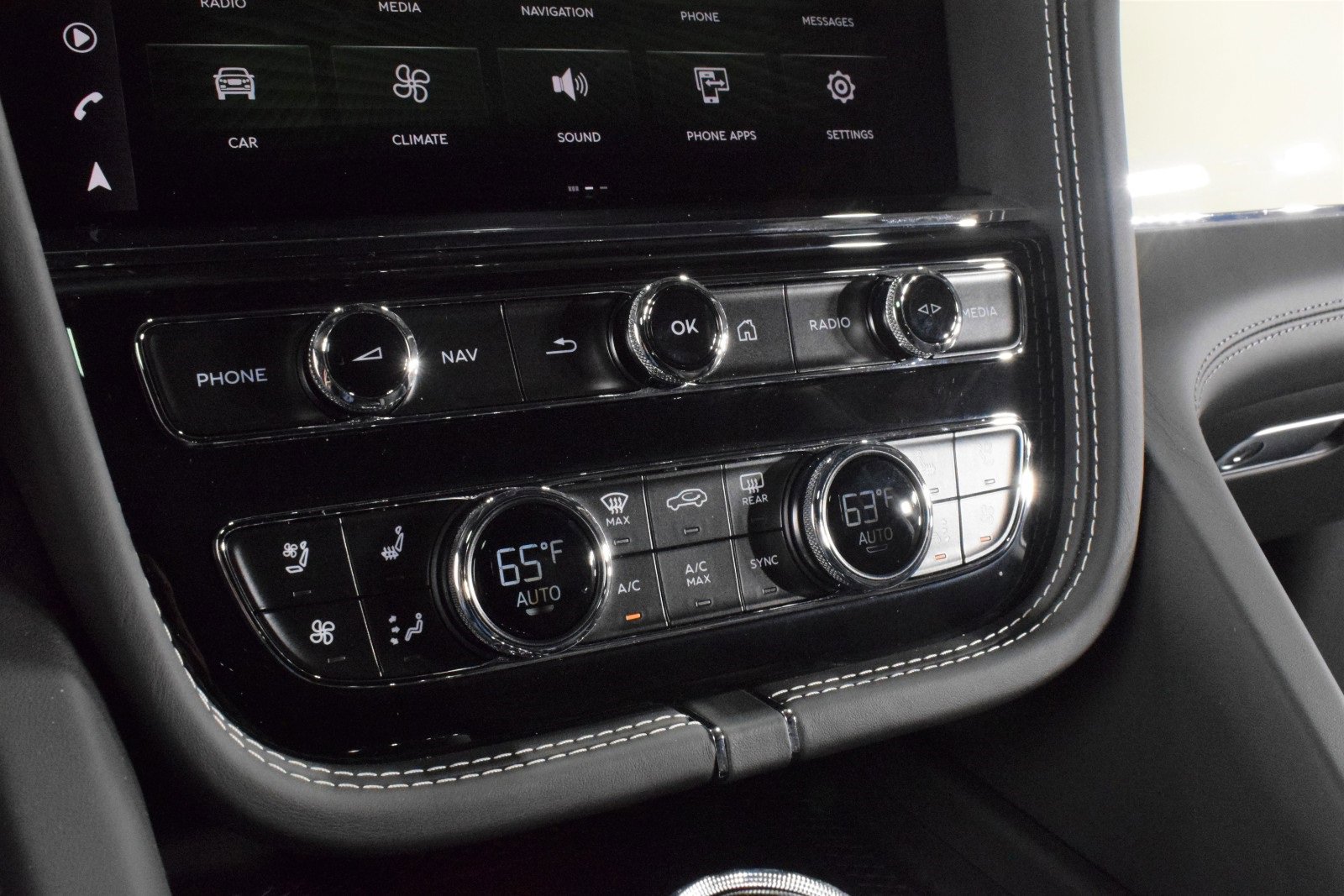 New 2024 Bentley Bentayga Extended Wheelbase image 39