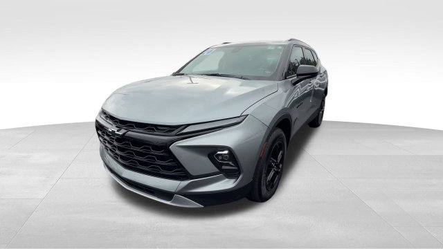Certified 2024 Chevrolet Blazer LT w/ Convenience Package FWD image 2