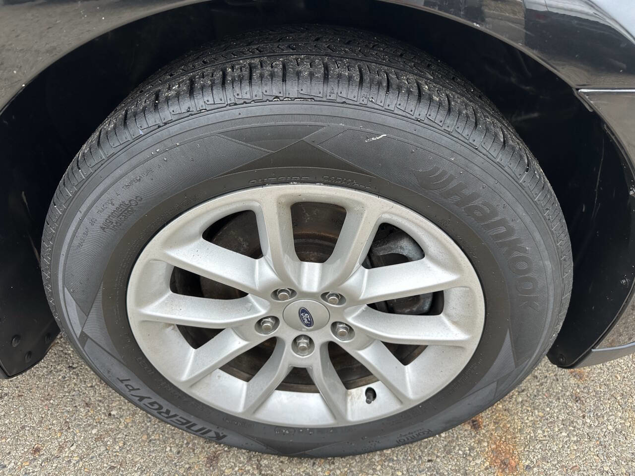 Used 2013 Ford Taurus SE image 26