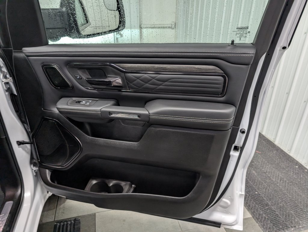 Used 2026 RAM 1500 Limited AWD/4WD image 31