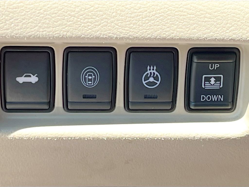 Used 2023 Nissan Maxima Platinum w/ Sport Mat Group image 10