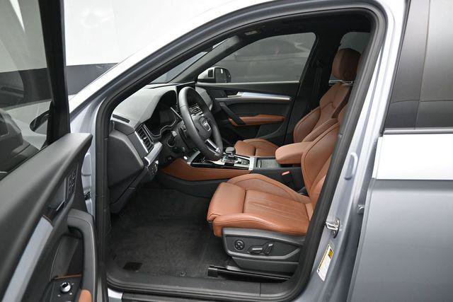 Used 2024 Audi Q5 2.0T Prestige w/ Prestige Package AWD/4WD image 9