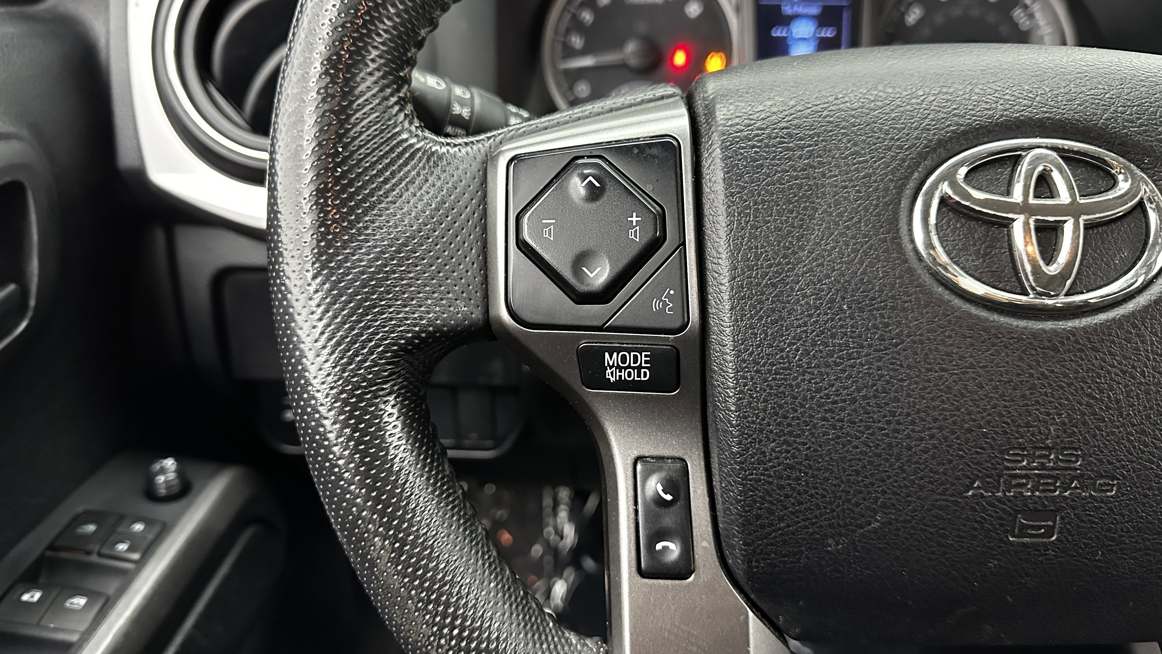 Used 2021 Toyota Tacoma SR5 image 17