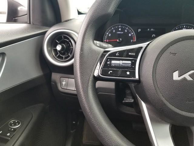 Used 2023 Kia Forte LX image 20