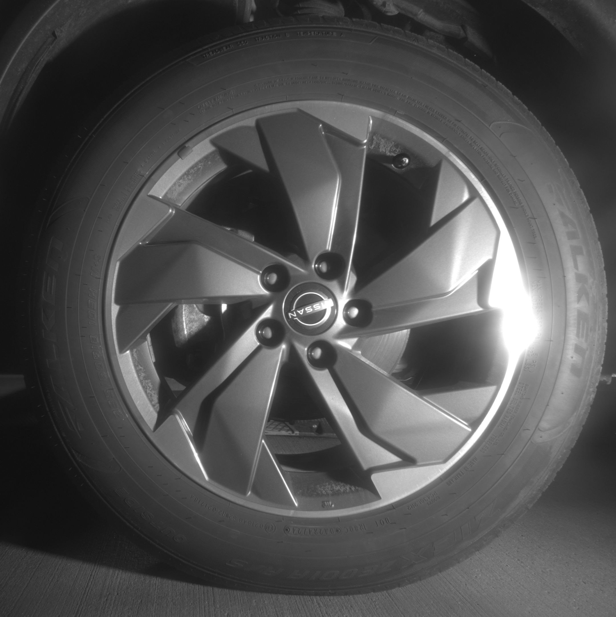 Used 2025 Nissan Rogue SV FWD image 12