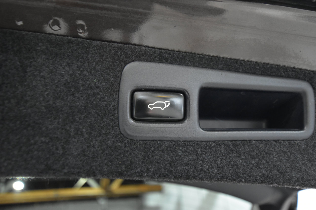 Used 2013 Lexus RX 450h AWD image 47