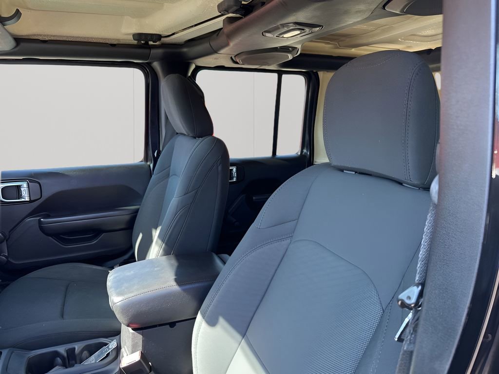 Used 2021 Jeep Wrangler Unlimited Sport image 27