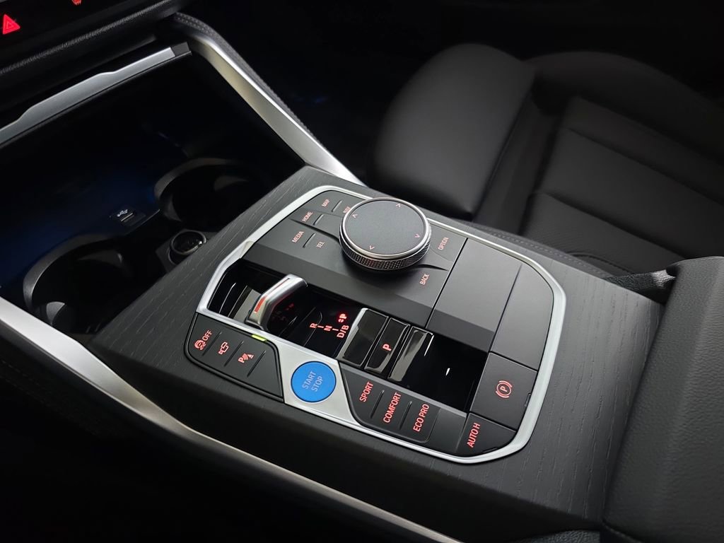 Used 2025 BMW i4 xDrive40i w/ M Sport Package image 28