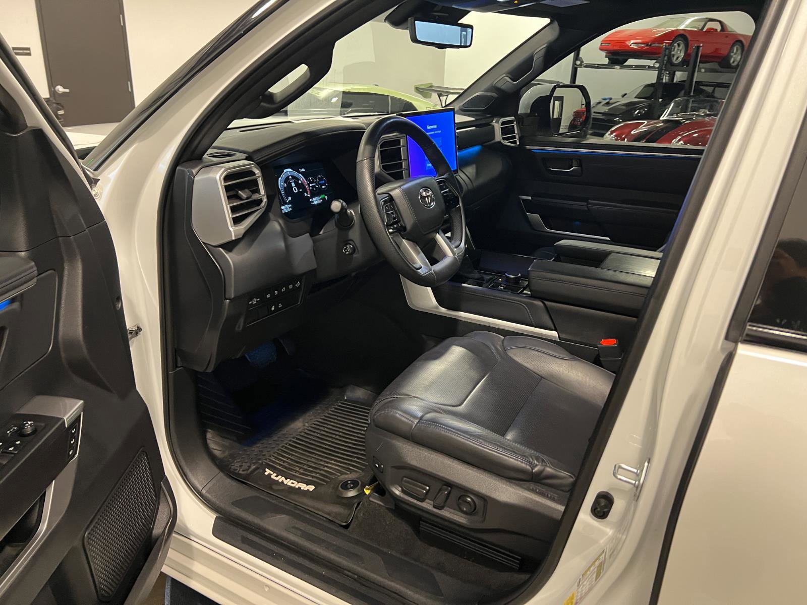 Used 2022 Toyota Tundra Platinum AWD/4WD image 10