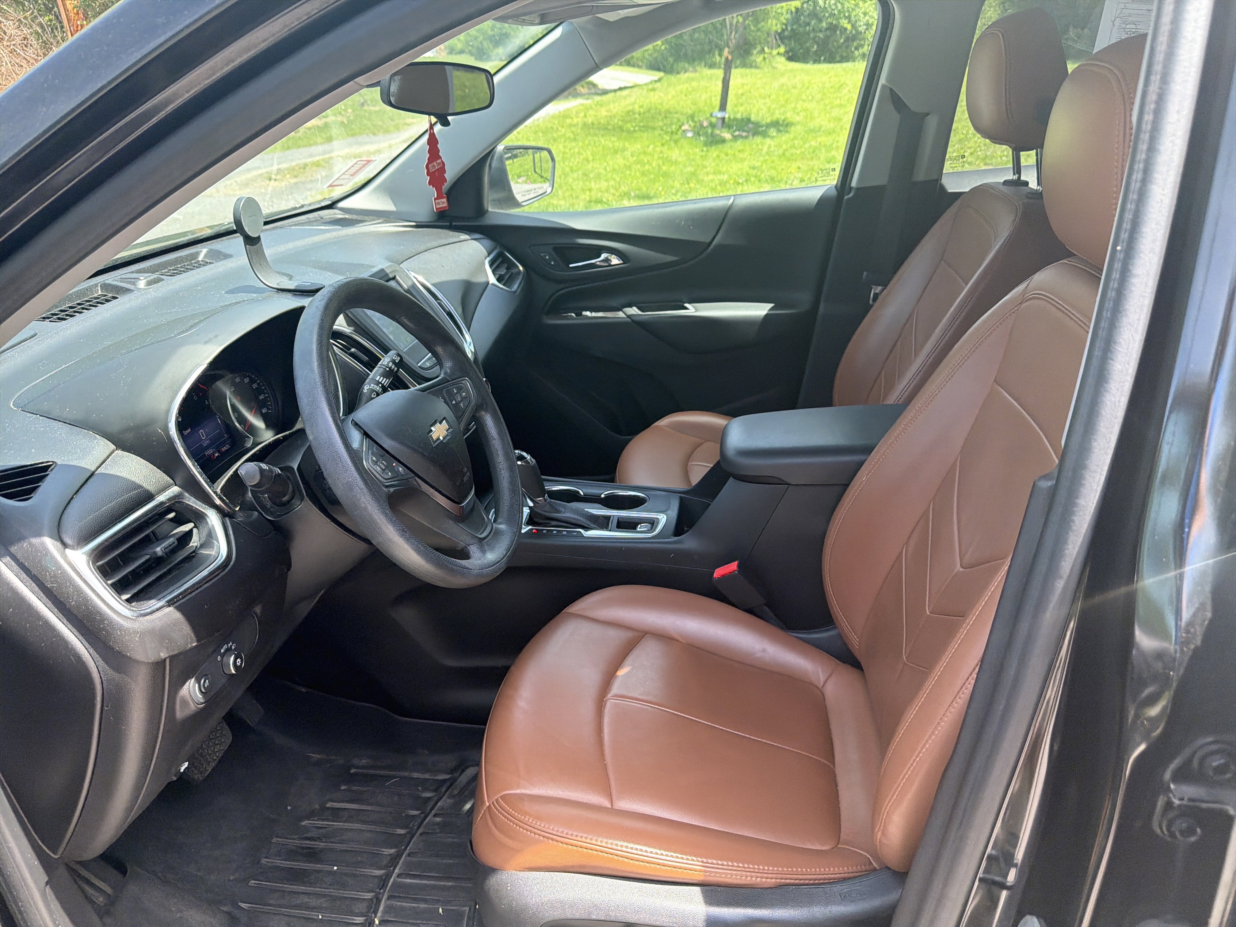 Used 2020 Chevrolet Equinox LT AWD/4WD image 11