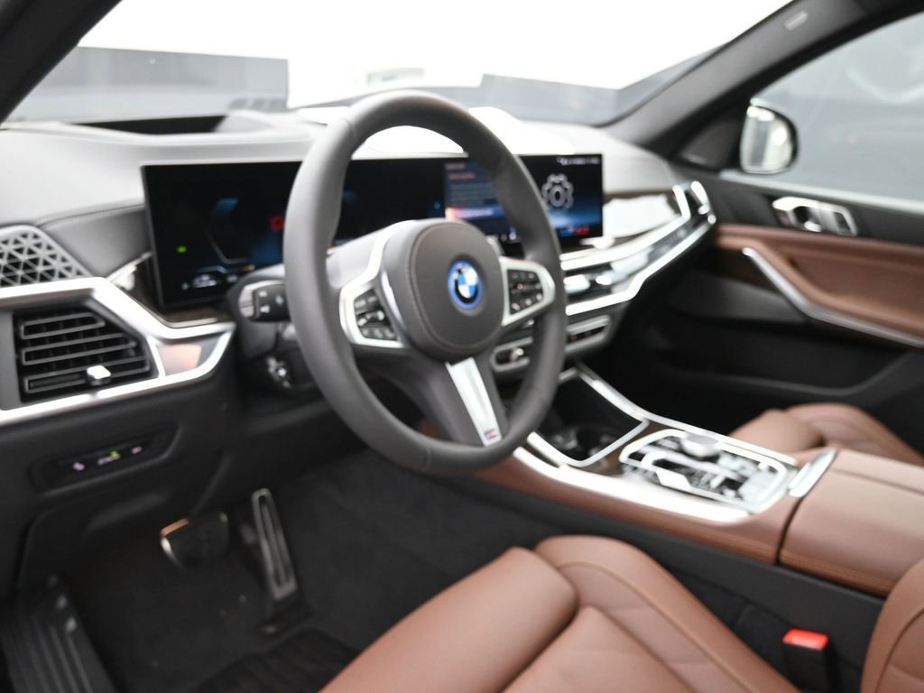 New 2026 BMW X5 xDrive50e AWD/4WD image 11