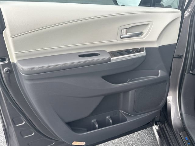 Certified 2024 Toyota Sienna XLE w/ XLE Plus Package FWD image 10