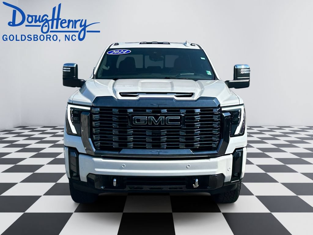Used 2024 GMC Sierra 2500 Denali Ultimate AWD/4WD image 8