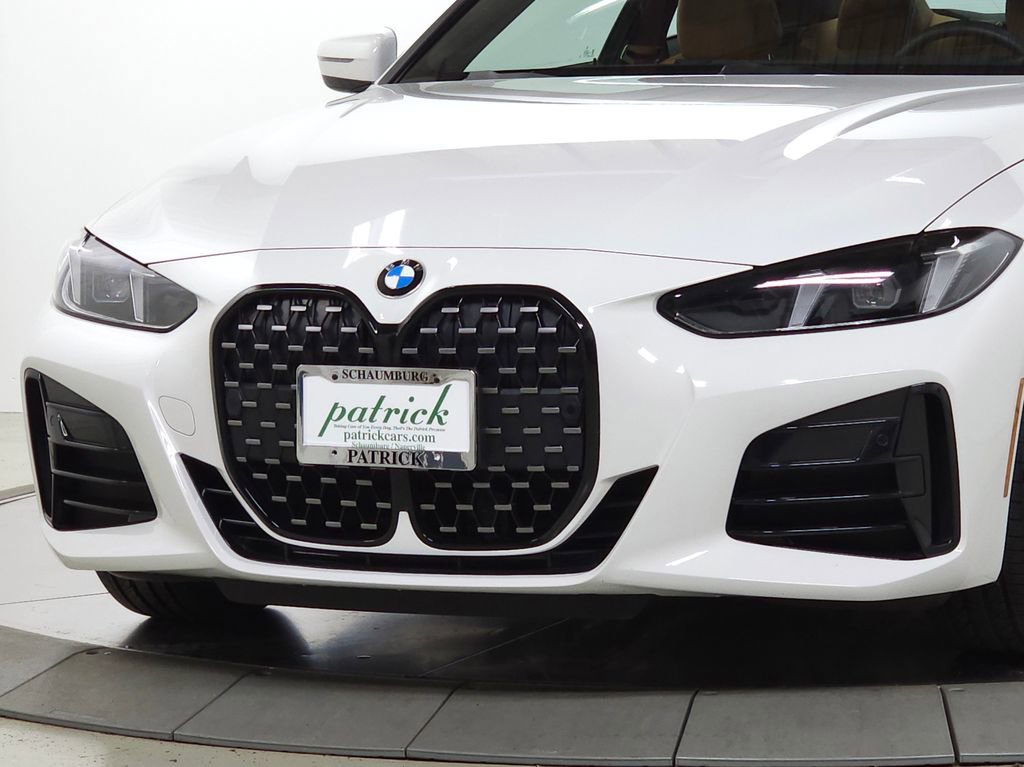 Used 2026 BMW 430i xDrive Coupe w/ M Sport Package AWD/4WD image 3