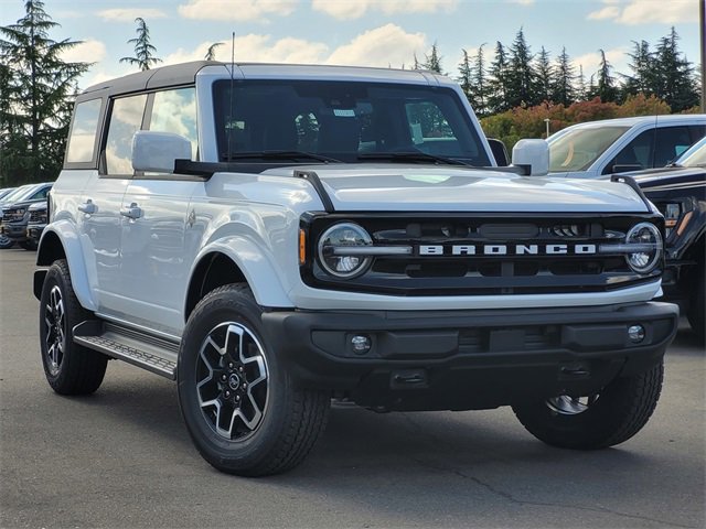 New 2025 Ford Bronco Outer Banks
