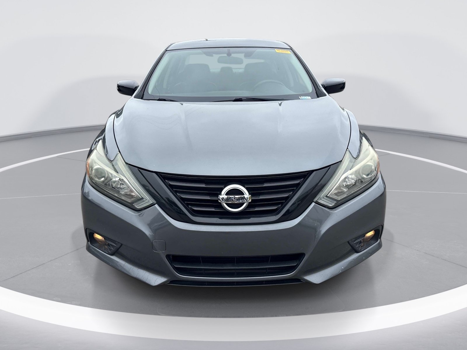 Used 2018 Nissan Altima 2.5 SR w/ SR Midnight Edition FWD image 2