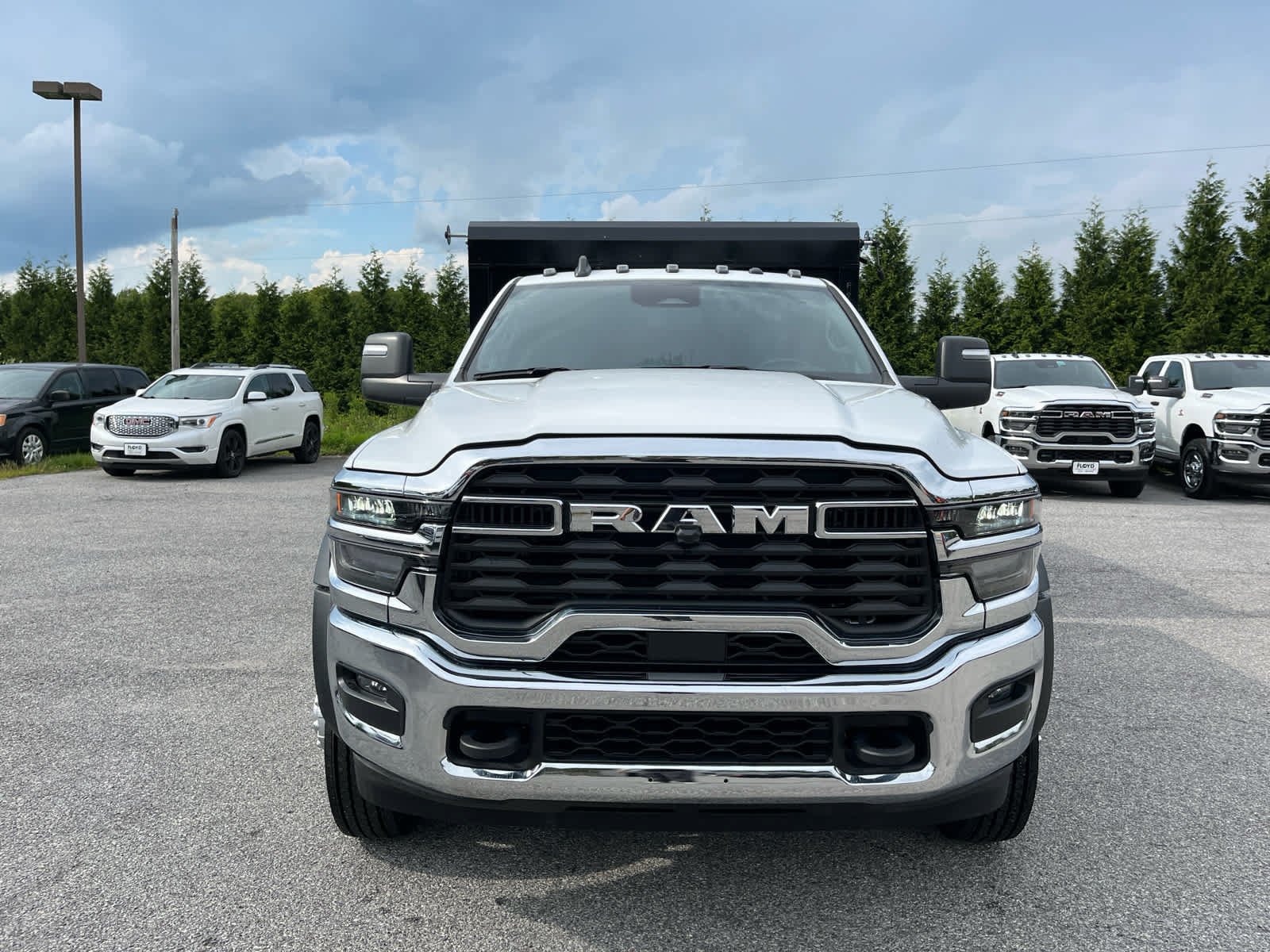 New 2026 RAM 4500 Tradesman w/ Chrome Appearance Group AWD/4WD image 8