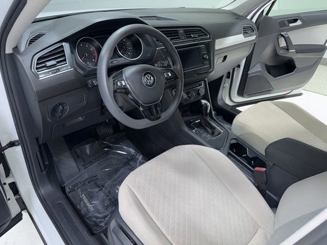Used 2020 Volkswagen Tiguan S image 11