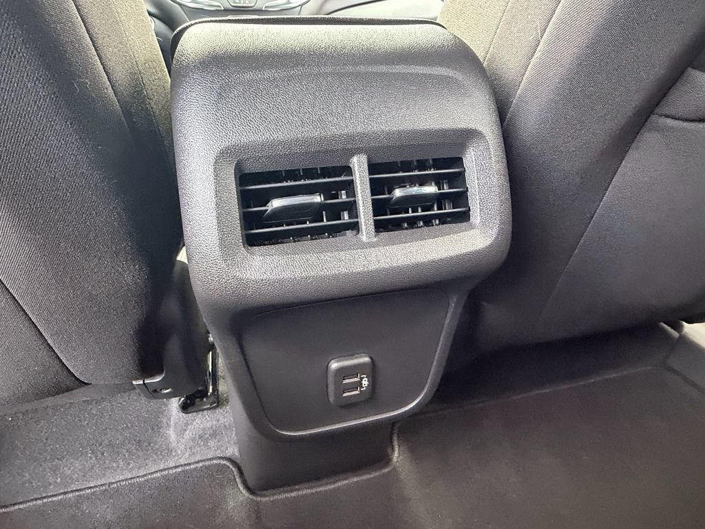 Used 2023 Chevrolet Equinox LT FWD image 12