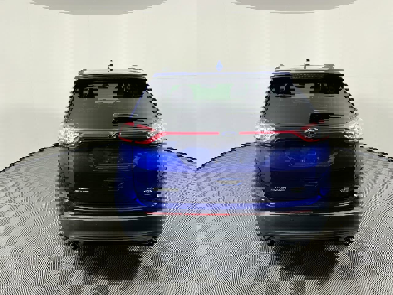 Used 2015 Ford Edge SEL image 4