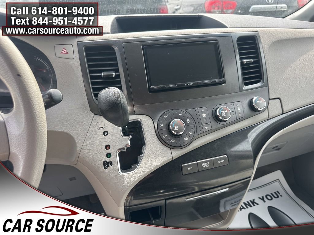 Used 2011 Toyota Sienna LE image 8