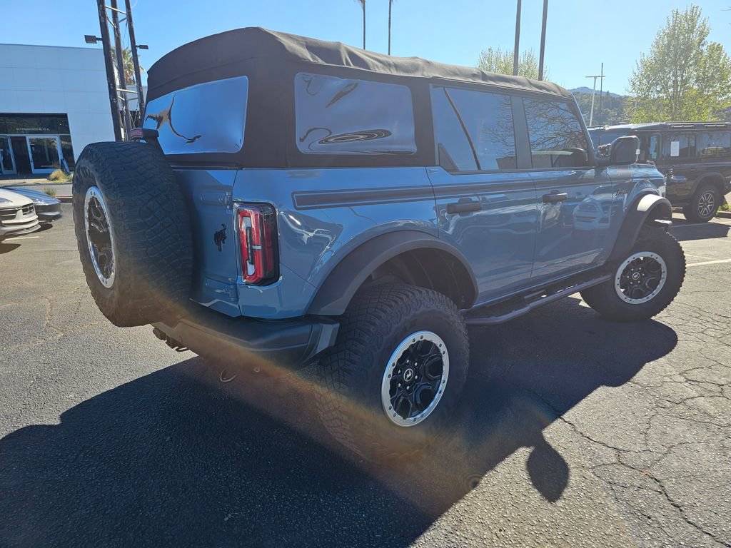 Used 2021 Ford Bronco Badlands image 4