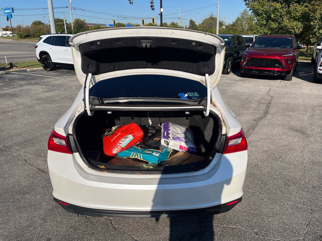 Used 2018 Chevrolet Malibu LT FWD image 11