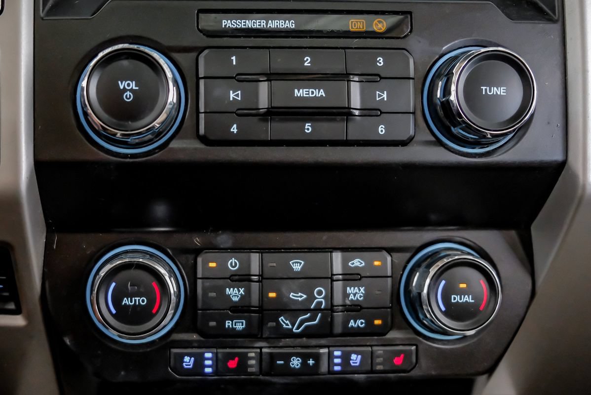 Used 2021 Ford F250 Lariat w/ Lariat Ultimate Package AWD/4WD image 27