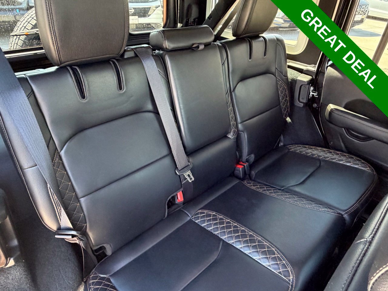 Used 2023 Jeep Wrangler Unlimited Sahara AWD/4WD image 41