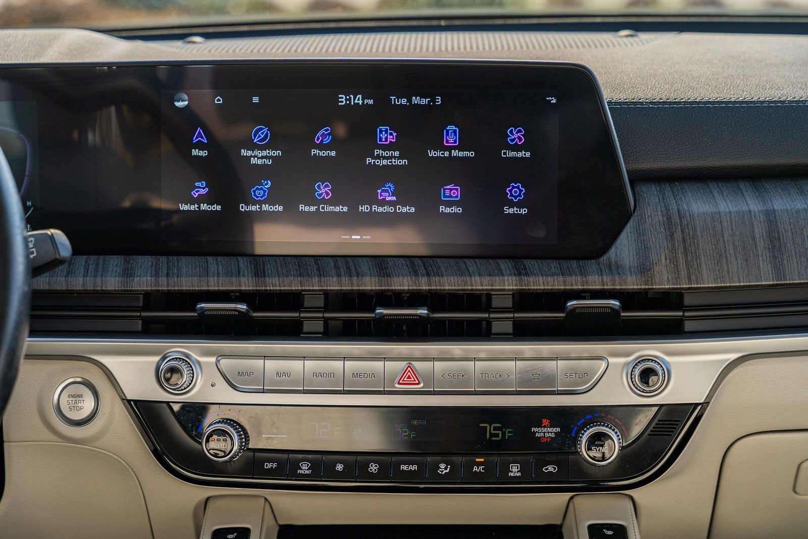 Used 2023 Kia Telluride EX w/ EX Captain's Chair Package image 33