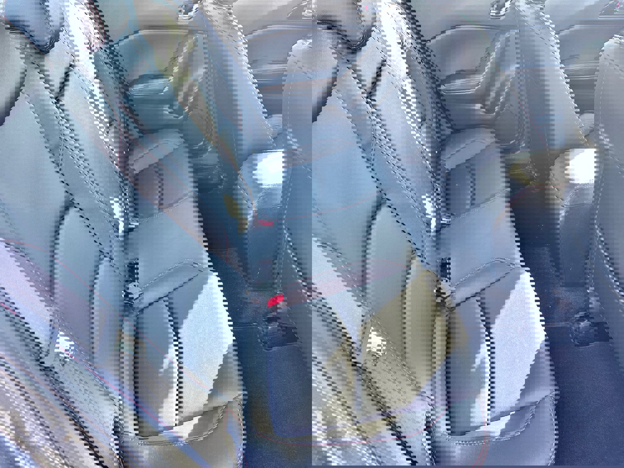 Used 2015 MAZDA MAZDA3 i Grand Touring image 8