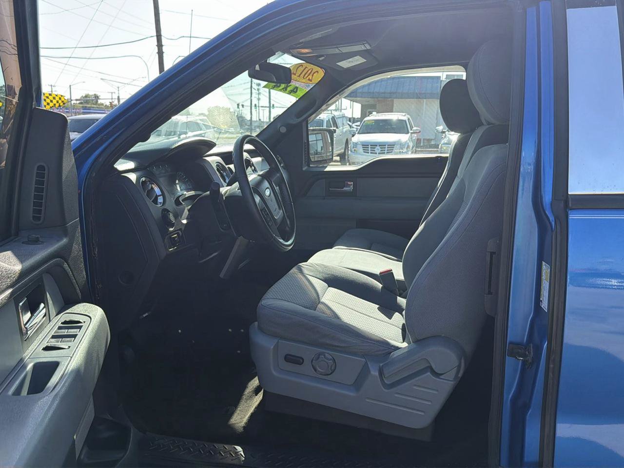 Used 2012 Ford F150 XLT w/ XLT Chrome Pkg AWD/4WD image 9