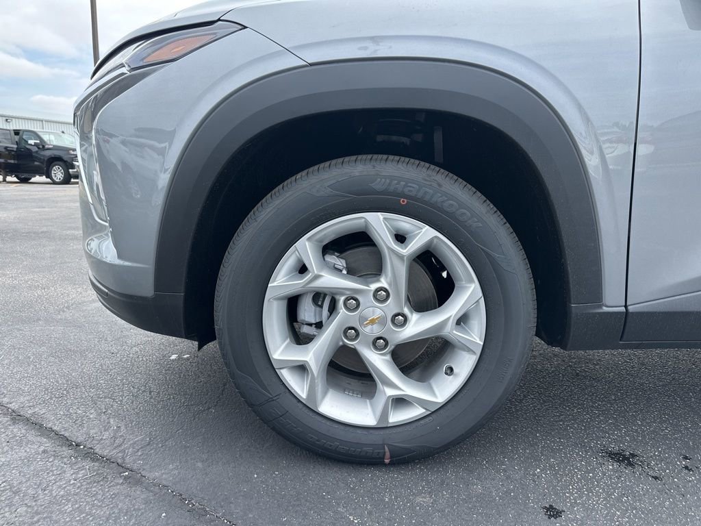 New 2026 Chevrolet Trax LS w/ LS Convenience Package image 16