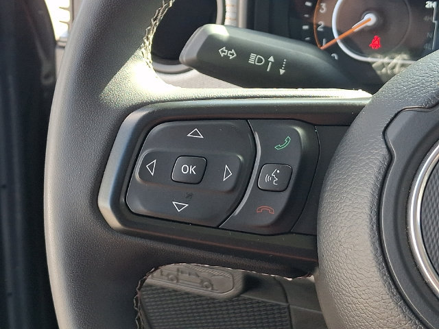 Used 2025 Jeep Wrangler Unlimited Sport AWD/4WD image 7