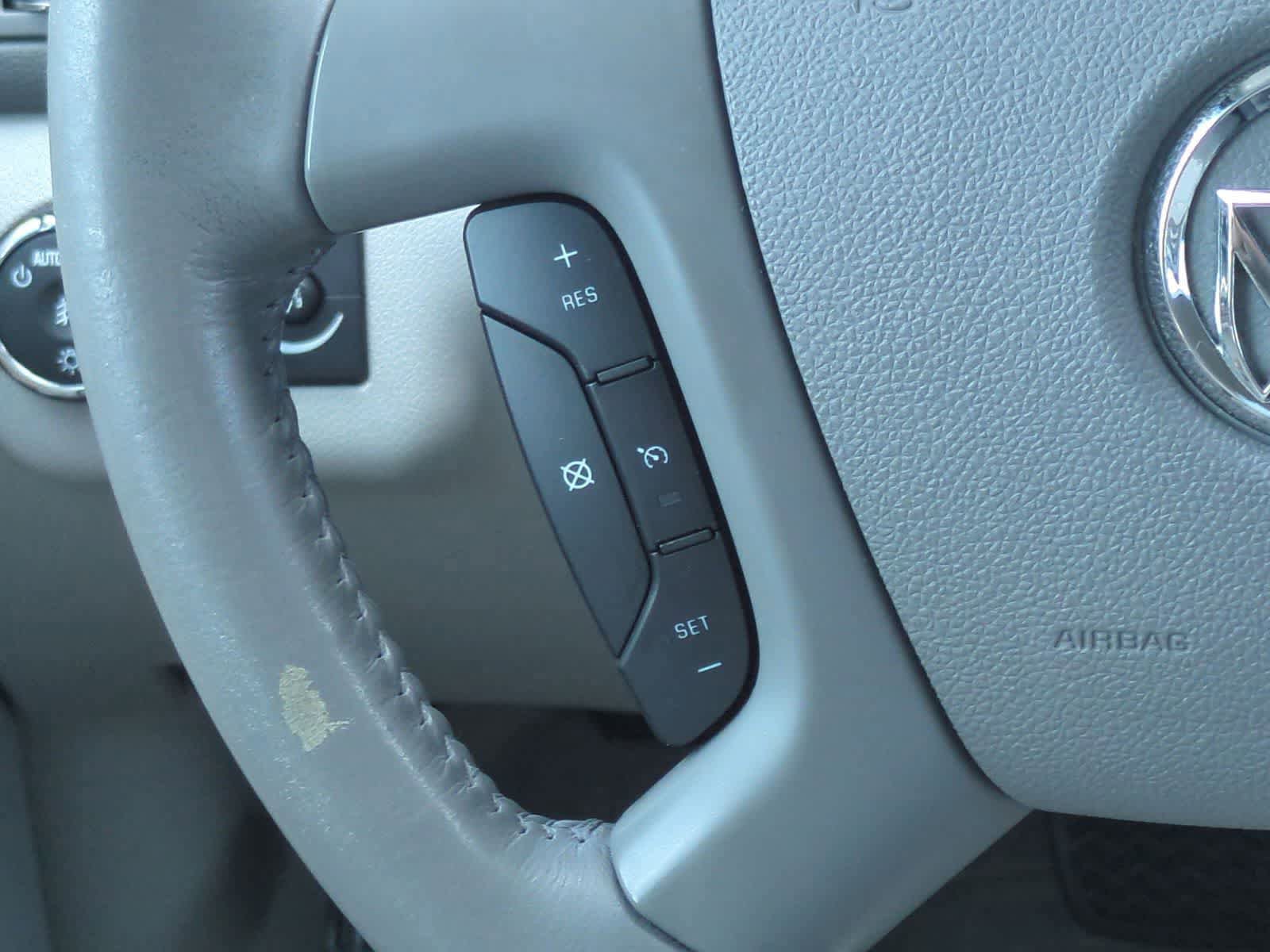 Used 2011 Buick Enclave CXL image 23