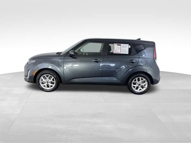 Certified 2025 Kia Soul LX FWD image 10
