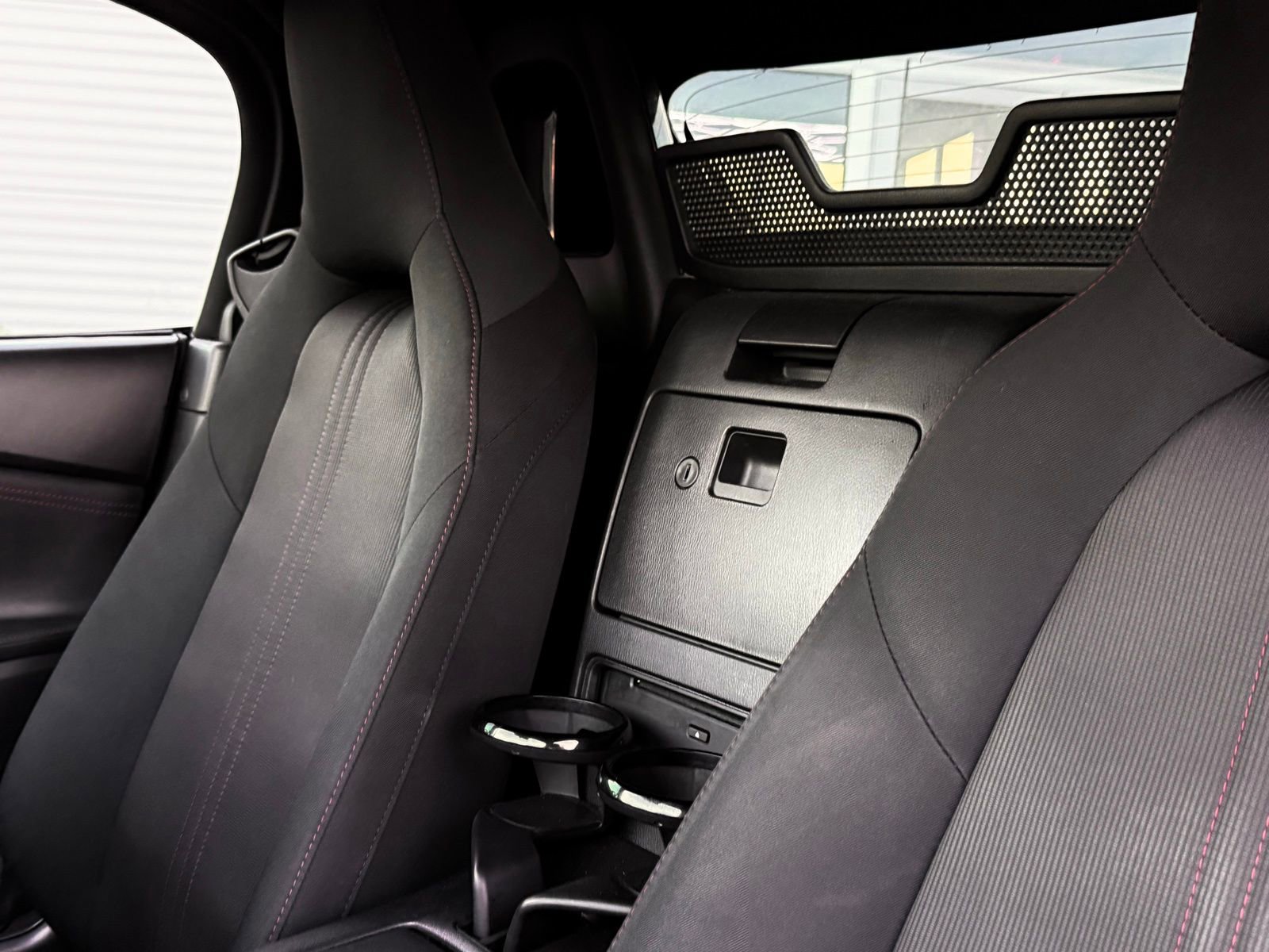 Used 2018 MAZDA MX-5 Miata Club image 50