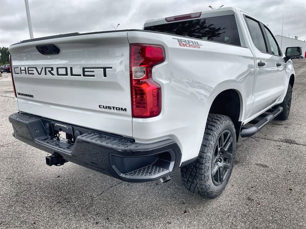 New 2026 Chevrolet Silverado 1500 Custom Trail Boss w/ LPO, Dark Essentials Package image 8