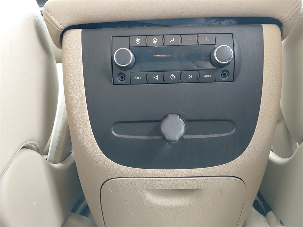 Used 2008 Chevrolet Suburban LT w/ LT Preferred Equipment Group image 20