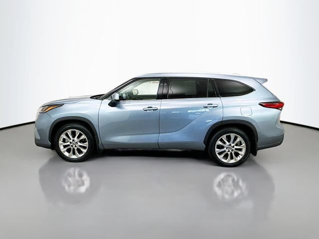 Used 2023 Toyota Highlander Limited AWD/4WD image 4