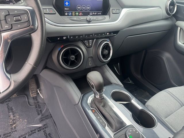 Used 2021 Chevrolet Blazer LT AWD/4WD image 14