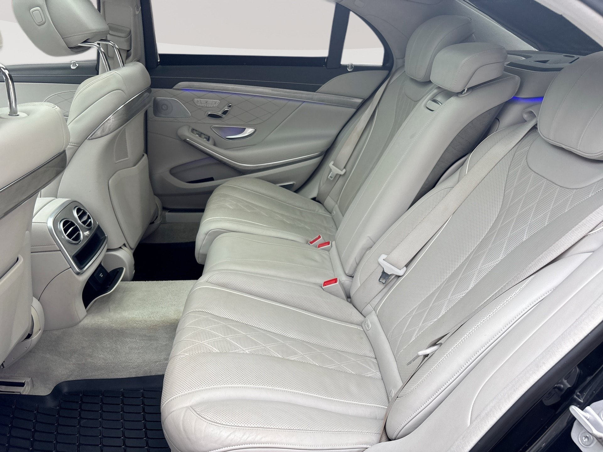 Used 2016 Mercedes-Benz S 550 Sedan image 26